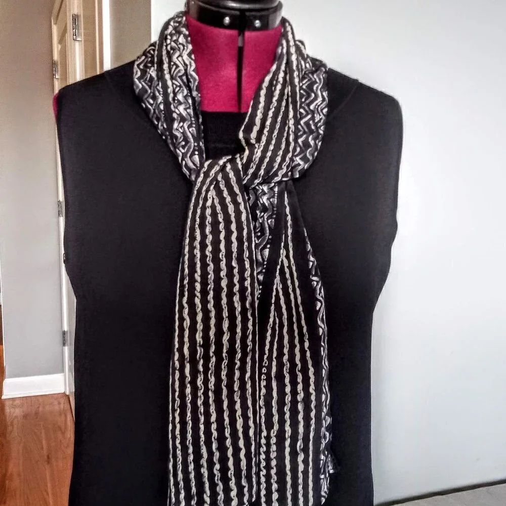 Vintage Casca Silk Print Oblong Scarf